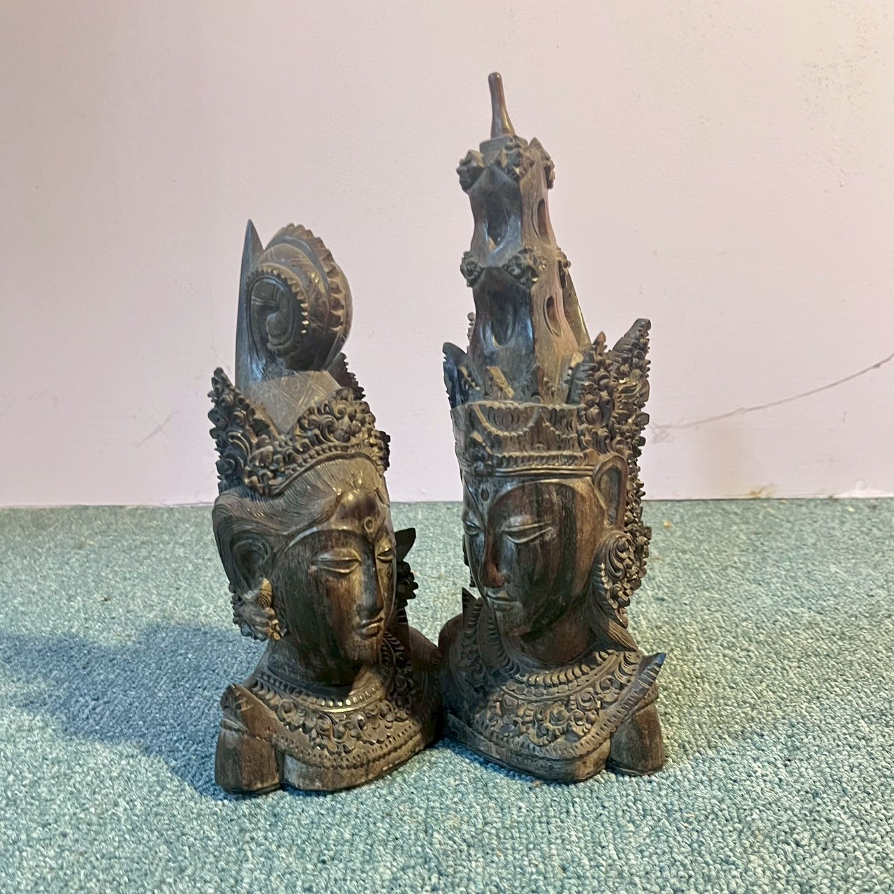 Balinese hardwood heads – joined 巴厘島硬木相連頭像